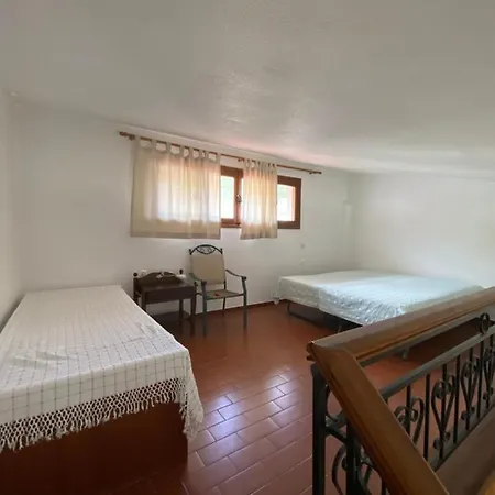 Traditional Mansion Apartments فندق Skotini