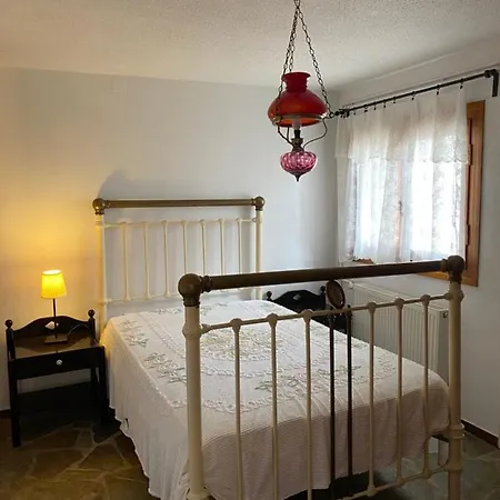 Traditional Mansion Apartments Skotini