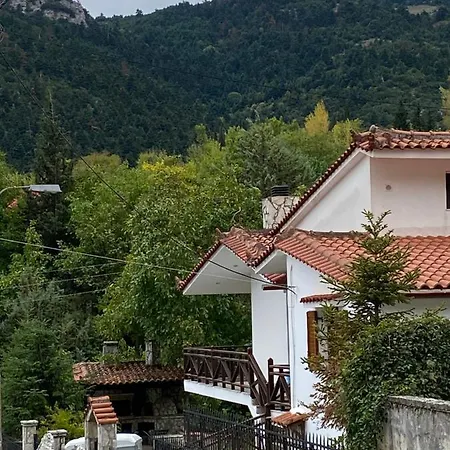 Traditional Mansion Apartments *